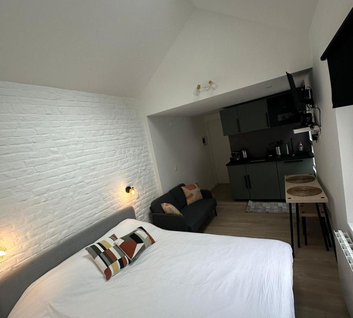 Ixelles - Cozy In Middle Of European District * Brussels