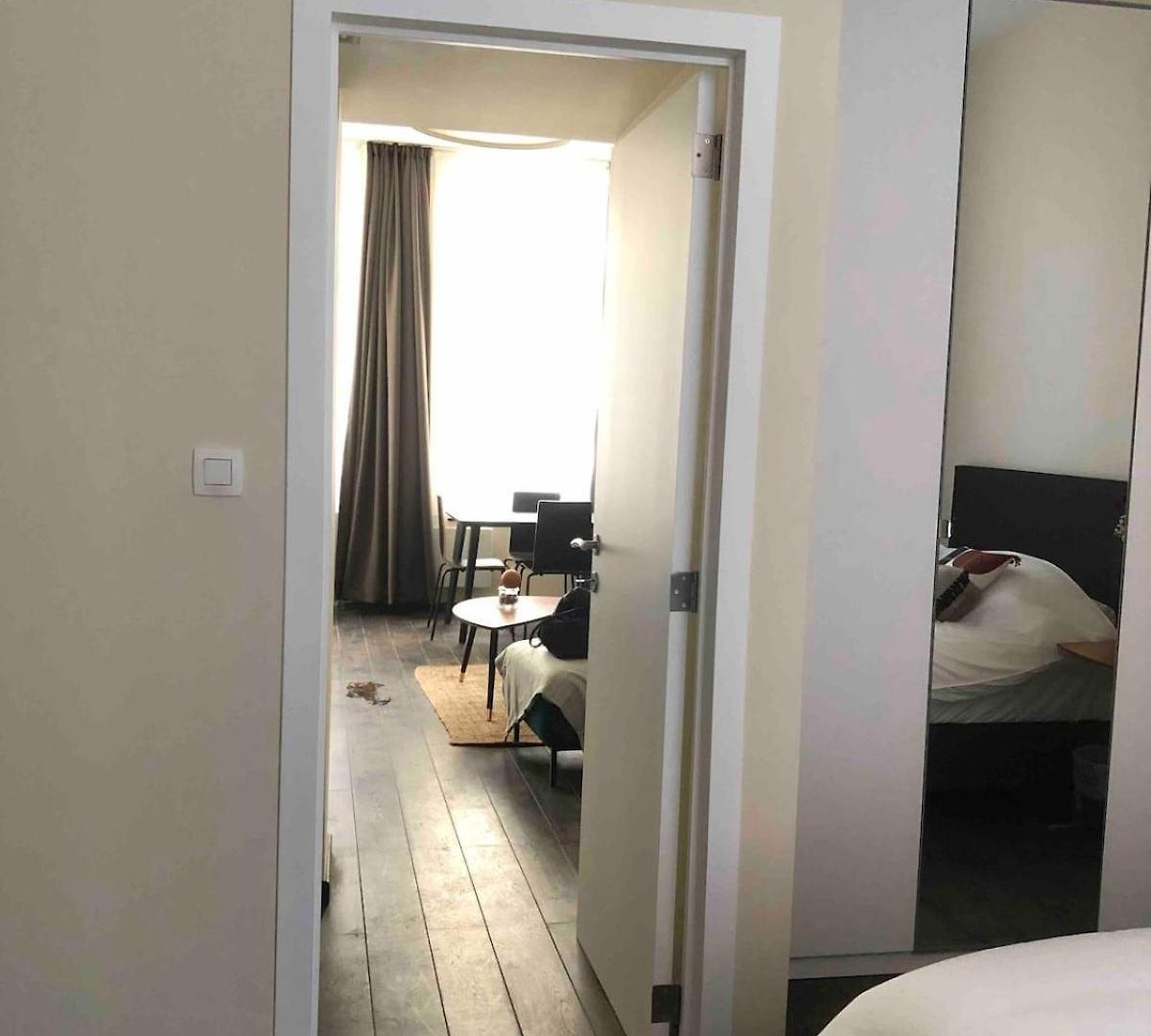 Cosy 1 Bedroom In Eu District Apartment *