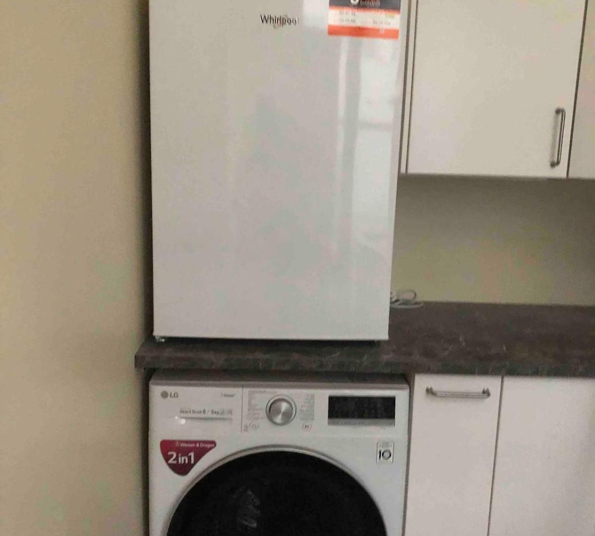 Cosy 1 Bedroom In Eu District *