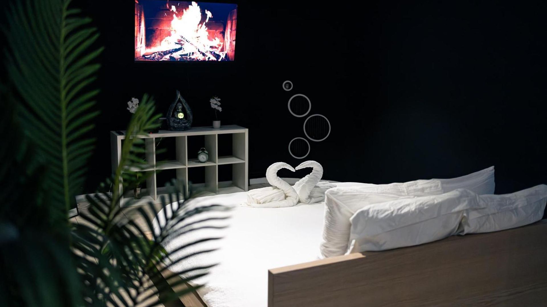Blvck Bed & Breakfast 4*