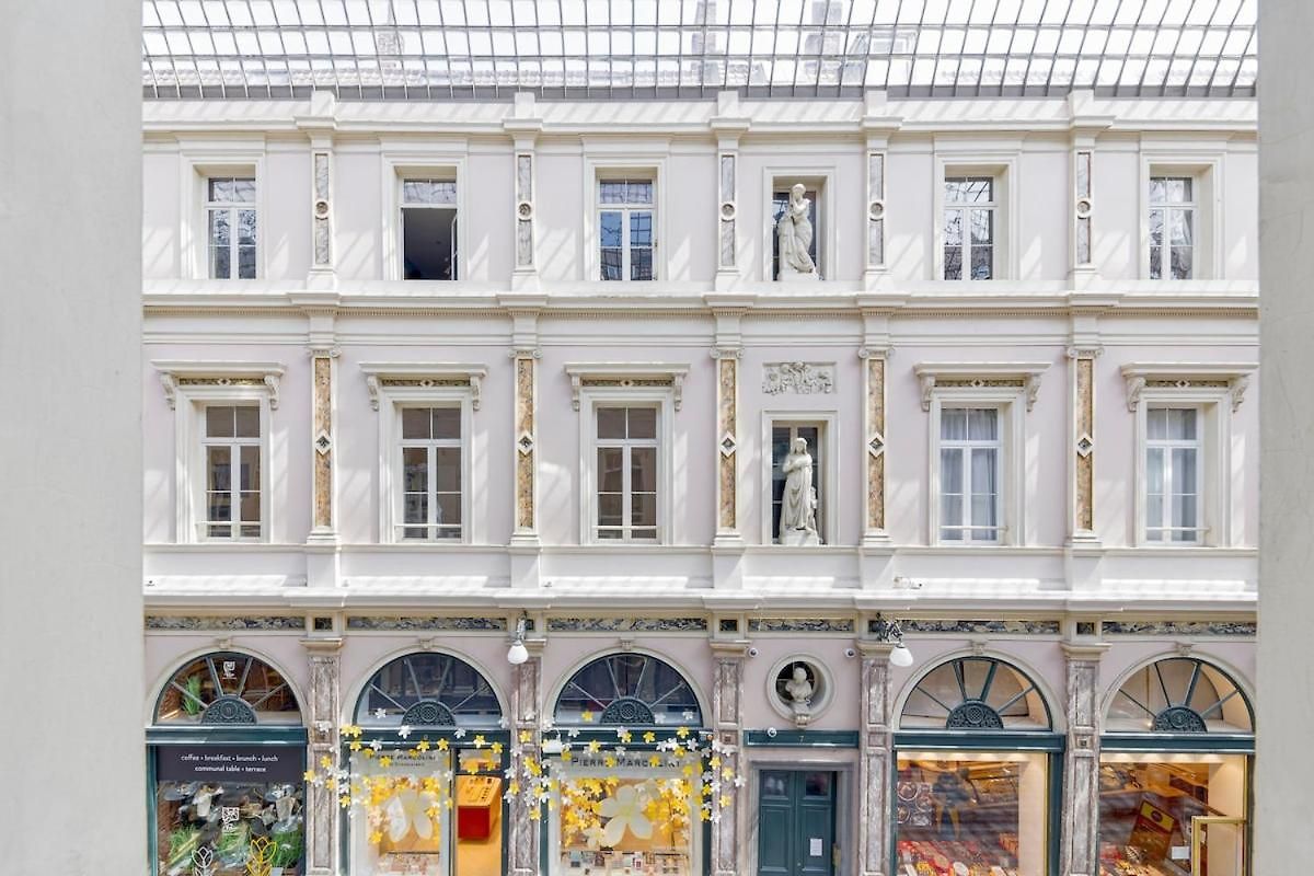 In The Hyper-center * Brussel