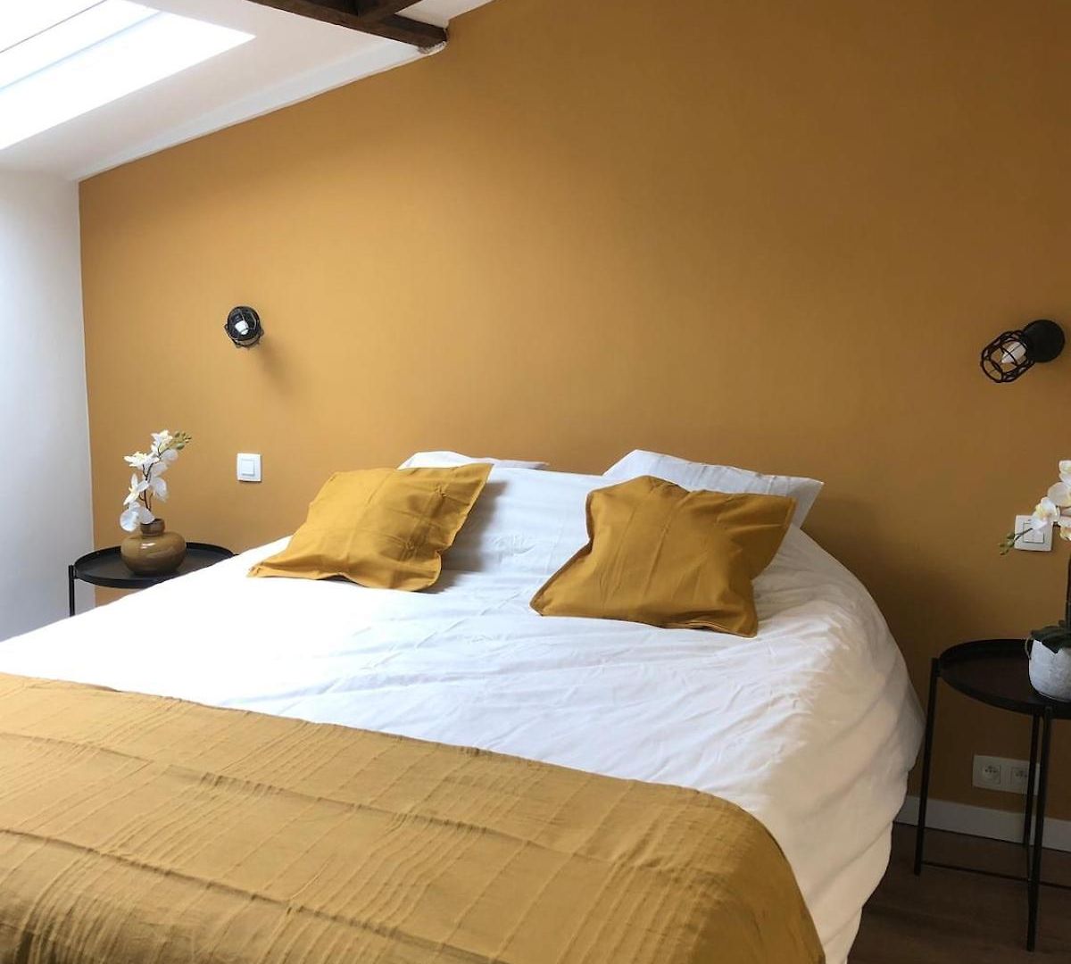 Absolute Charm 3 Bedroom 3 Bathroom With Ac Eu District Apartment *