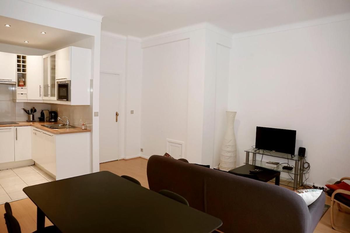Apartment Appartement, Deux Au Pied Du Metro Montgomery Brussels