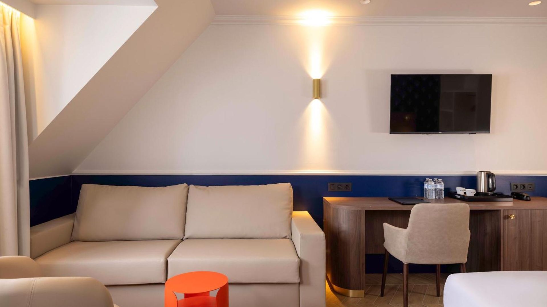 Hotel The Augustin 4*