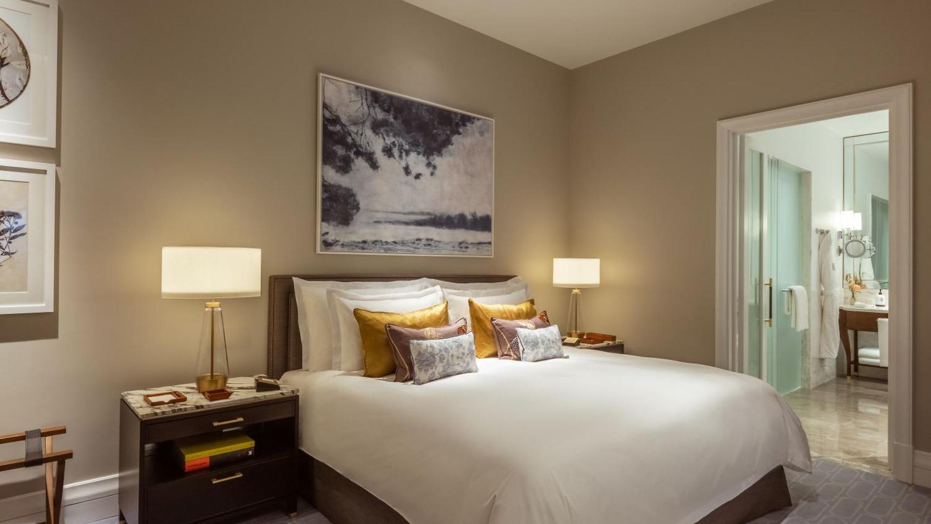 Corinthia Grand Astoria Hotel 5*