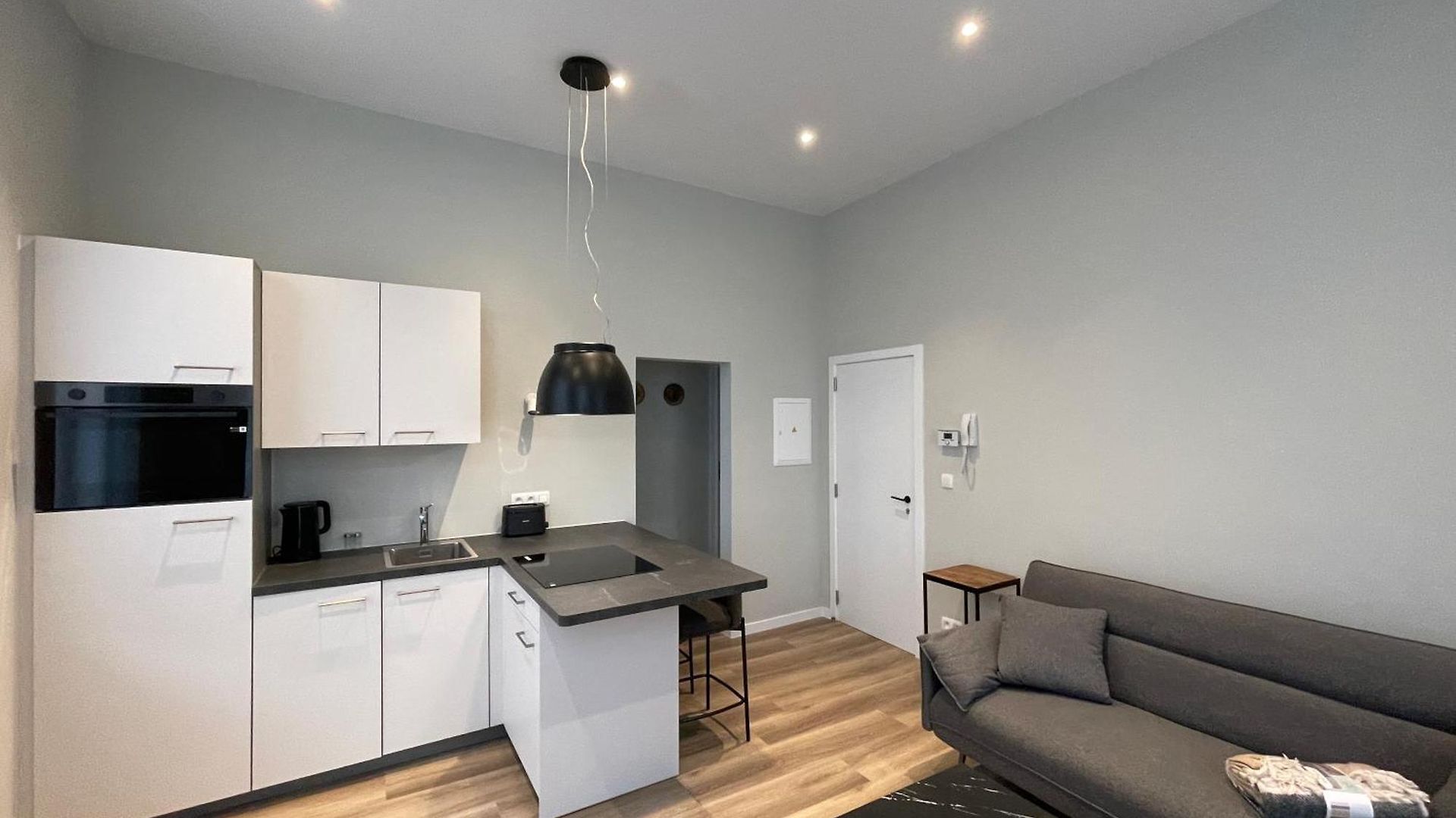 Midi Station 2 Appartement *