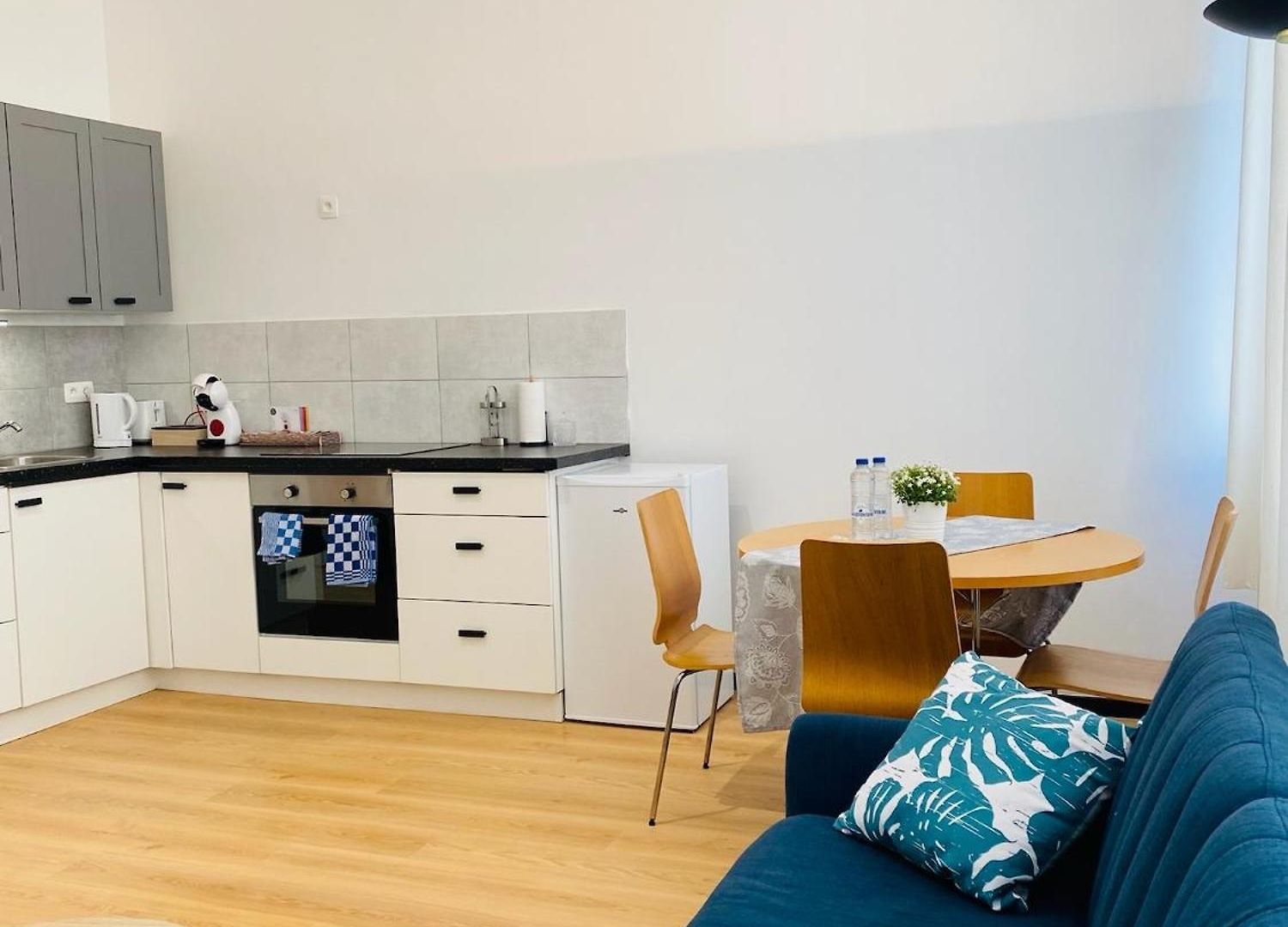 Apartment Calme Et Lumineux A Uccle Brussels