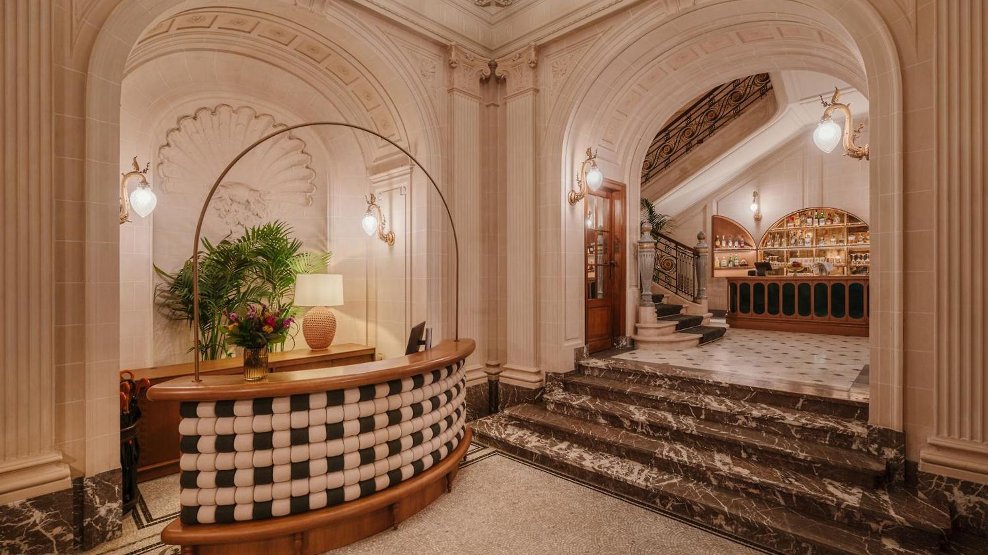 Fleur De Hotel 4*