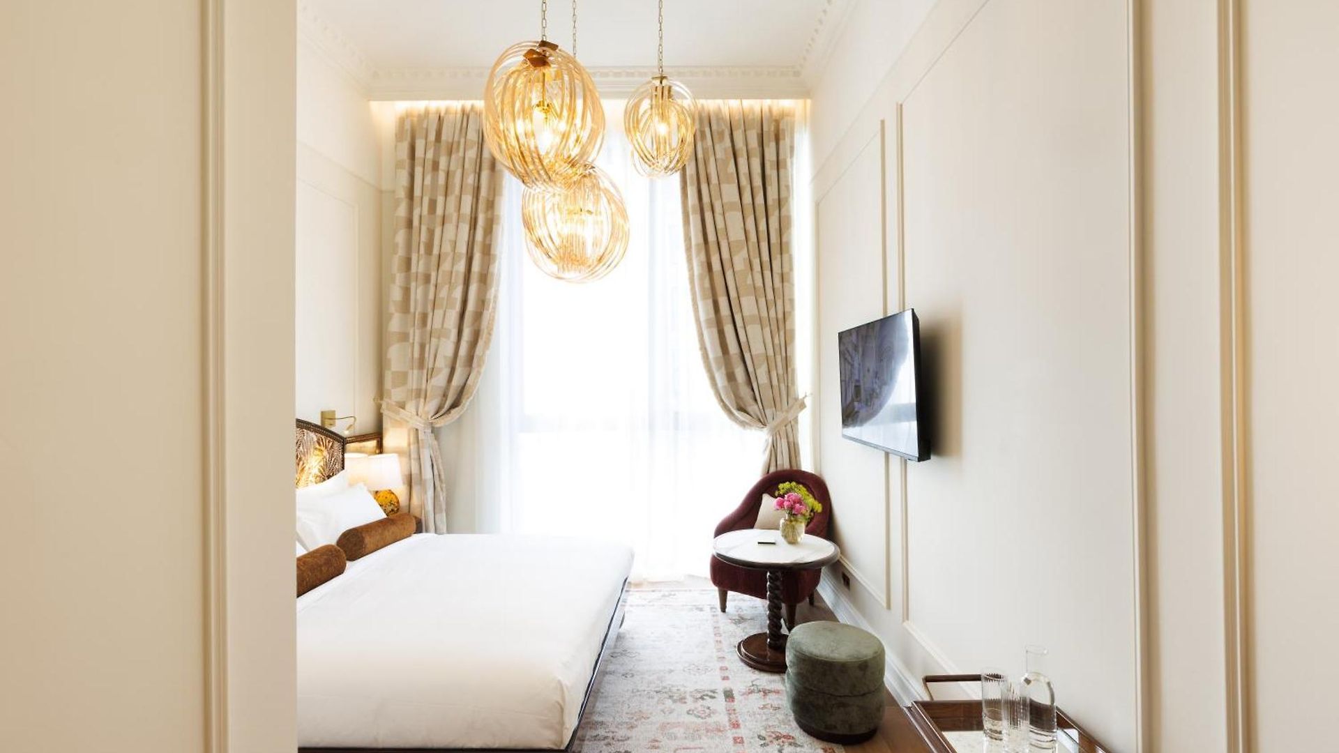 Fleur De Hotel