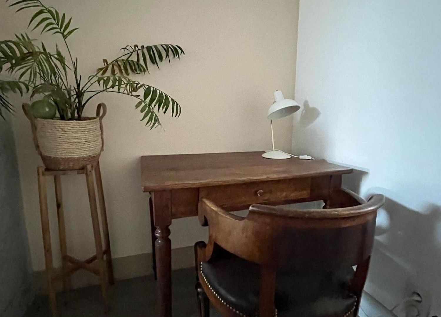 Voltaire Apartment *