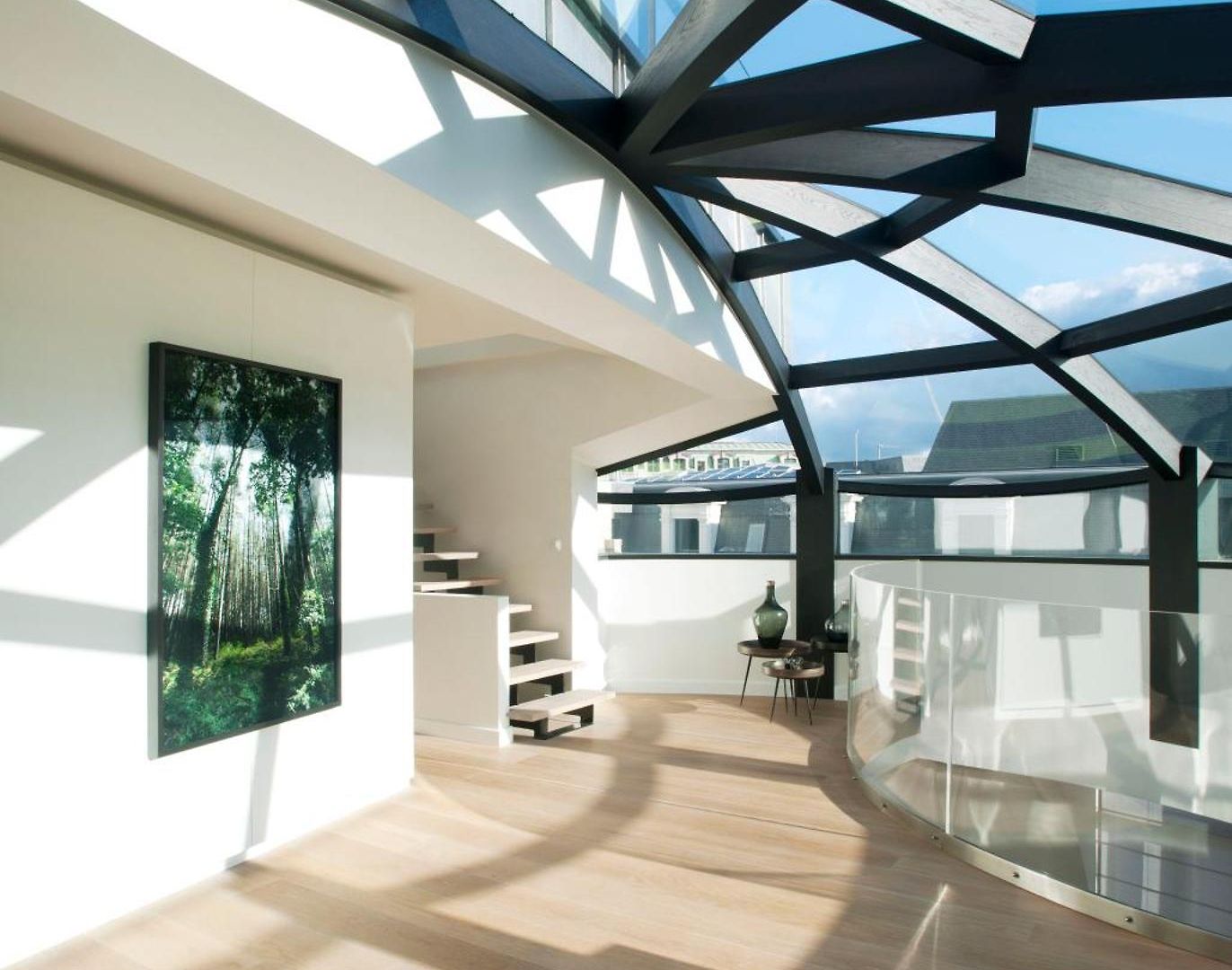 Triplex Penthouse In The Center *