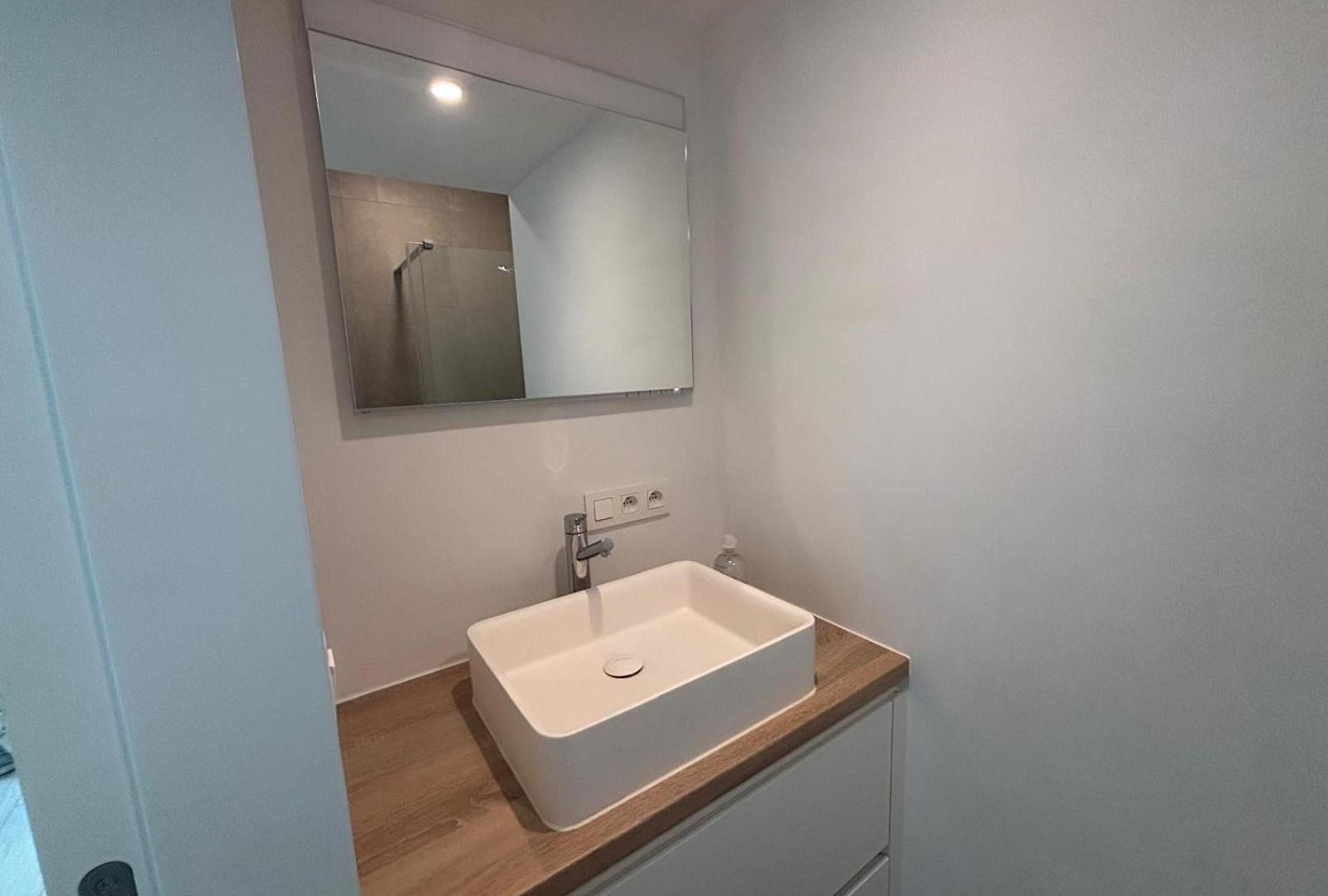 Splendid Penthouse In Center With Water View * Brussels