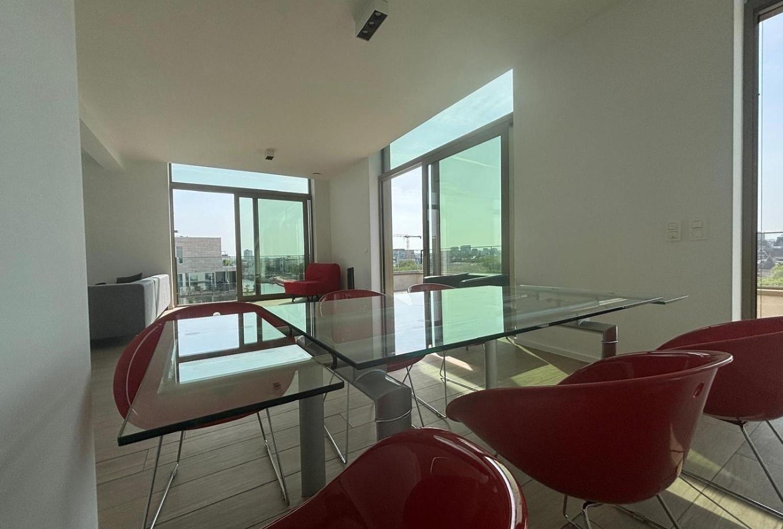 Splendid Penthouse In Center With Water View *