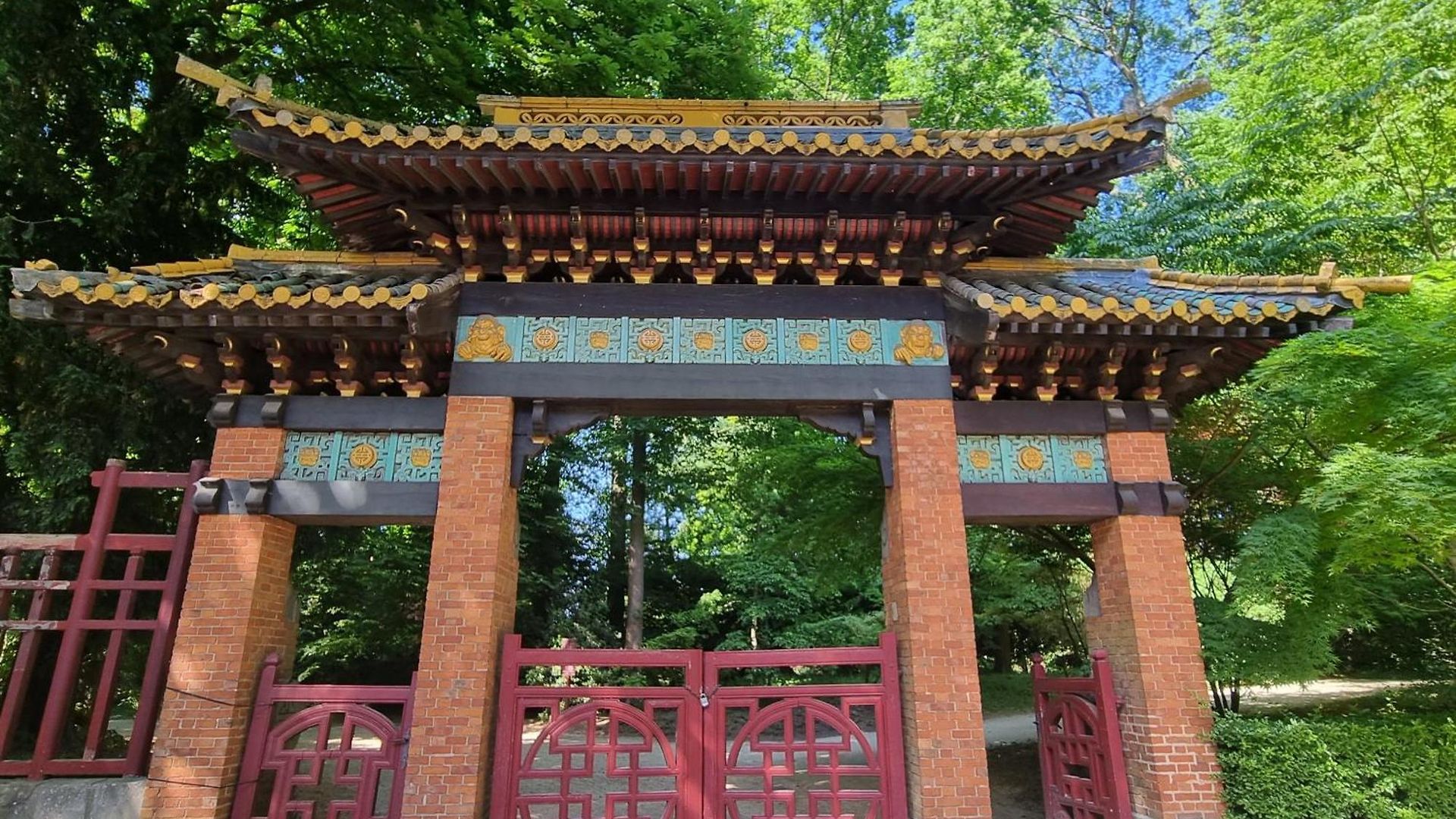 Chinese Pavilion Park - Magnificent Brussels