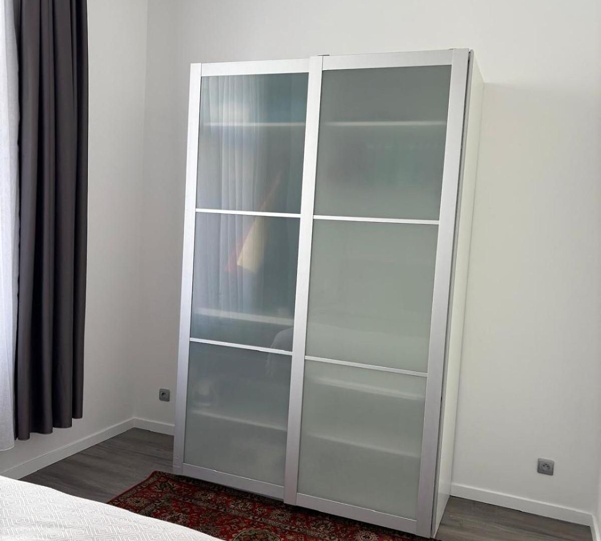 Modern 1 Bedroom And Sofa Bed Apartment Brussels