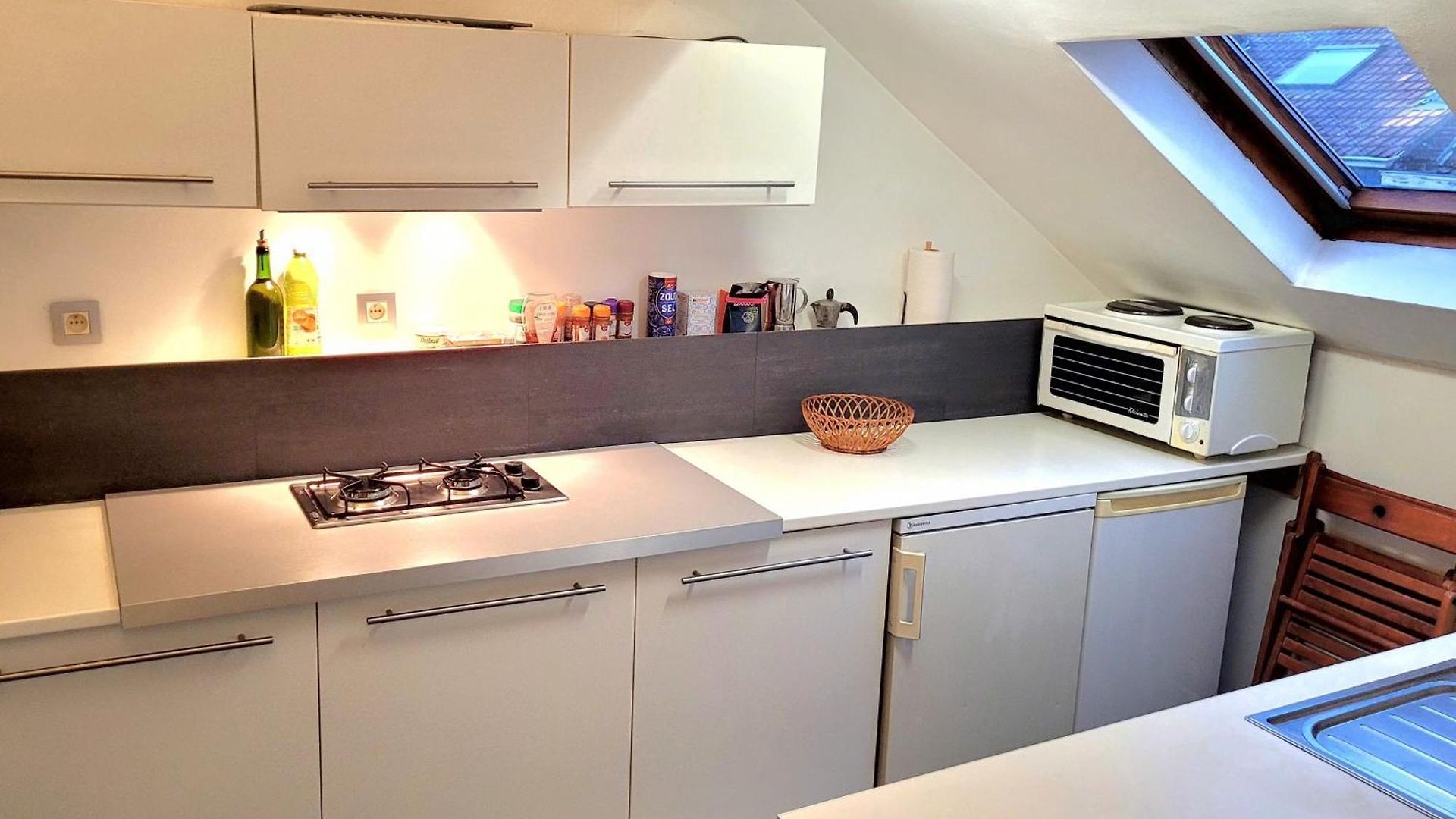 Cosy Flat, Location * Brussels