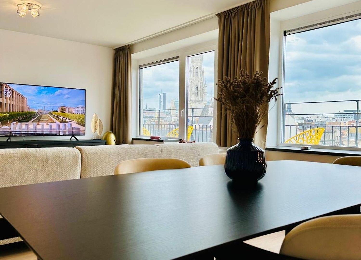 Apartment Grand Place View - 2bd - Exclusive