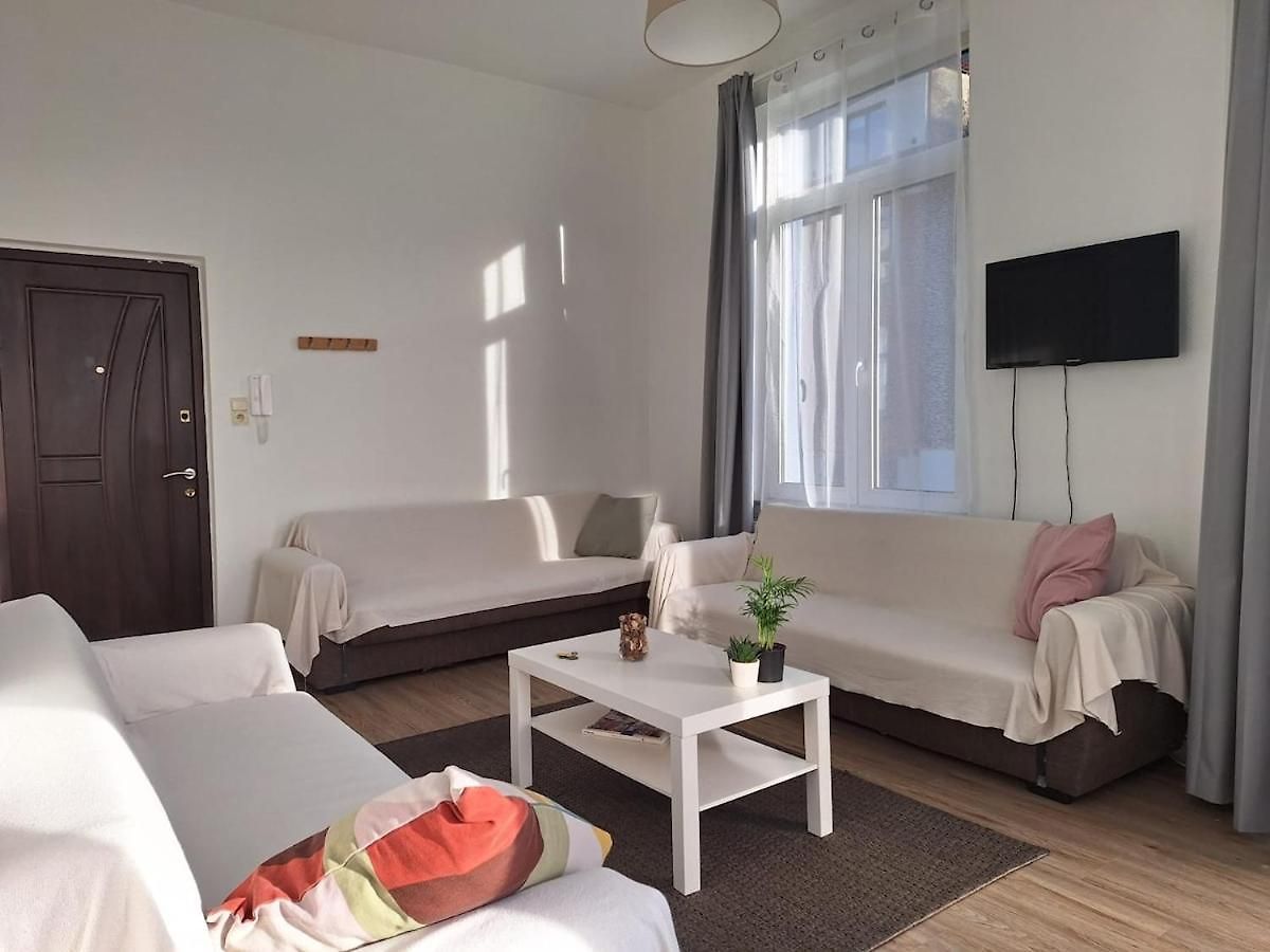 Midi Gateway Apartment Brussels