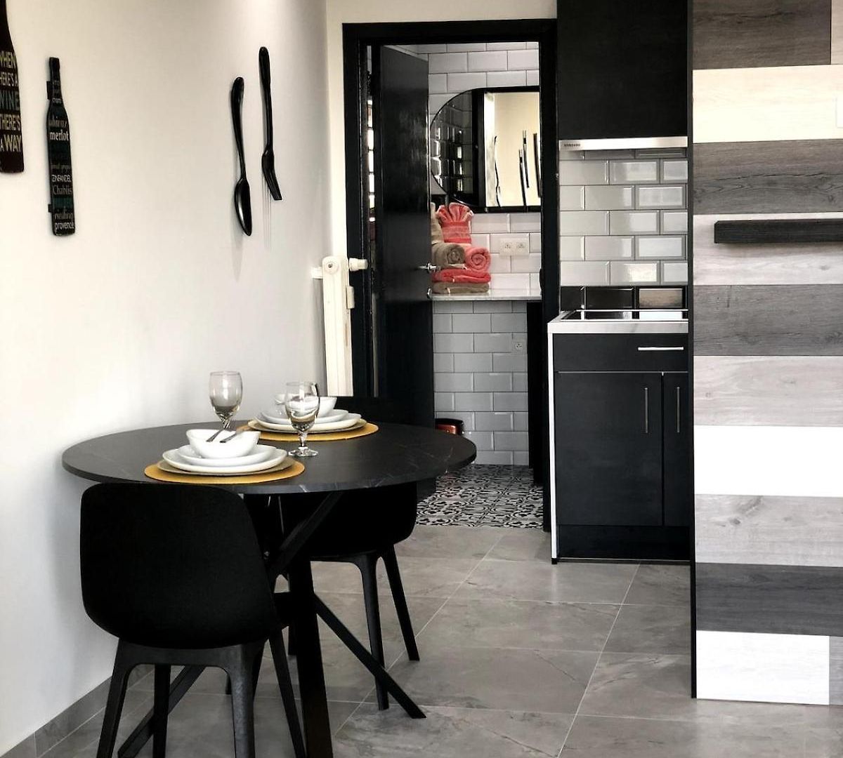 30 Pied A Terre *