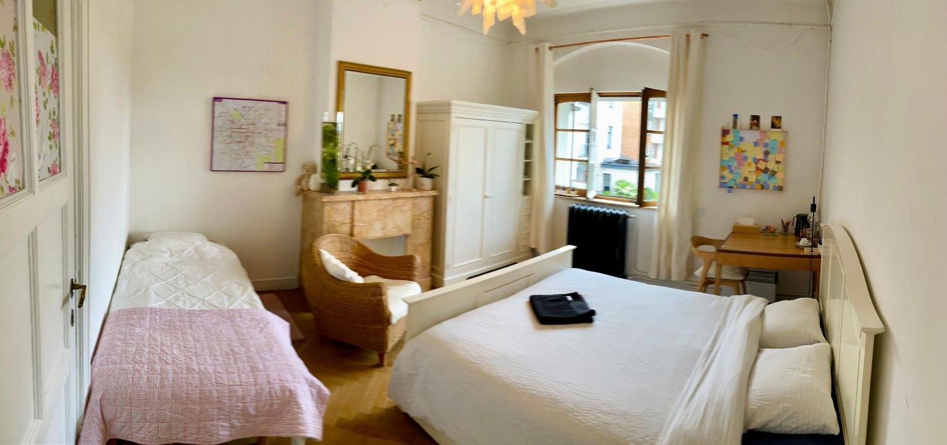Calm, & Birdsong Homestay