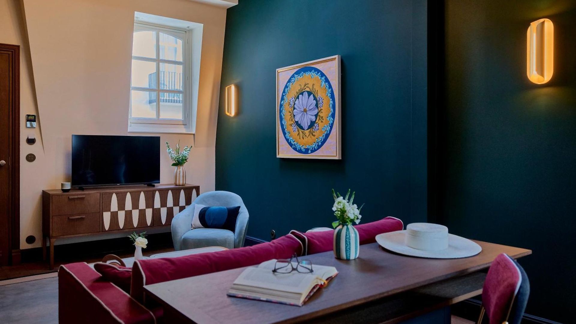 Hotel Faubourg 21 - The Leading Of The World