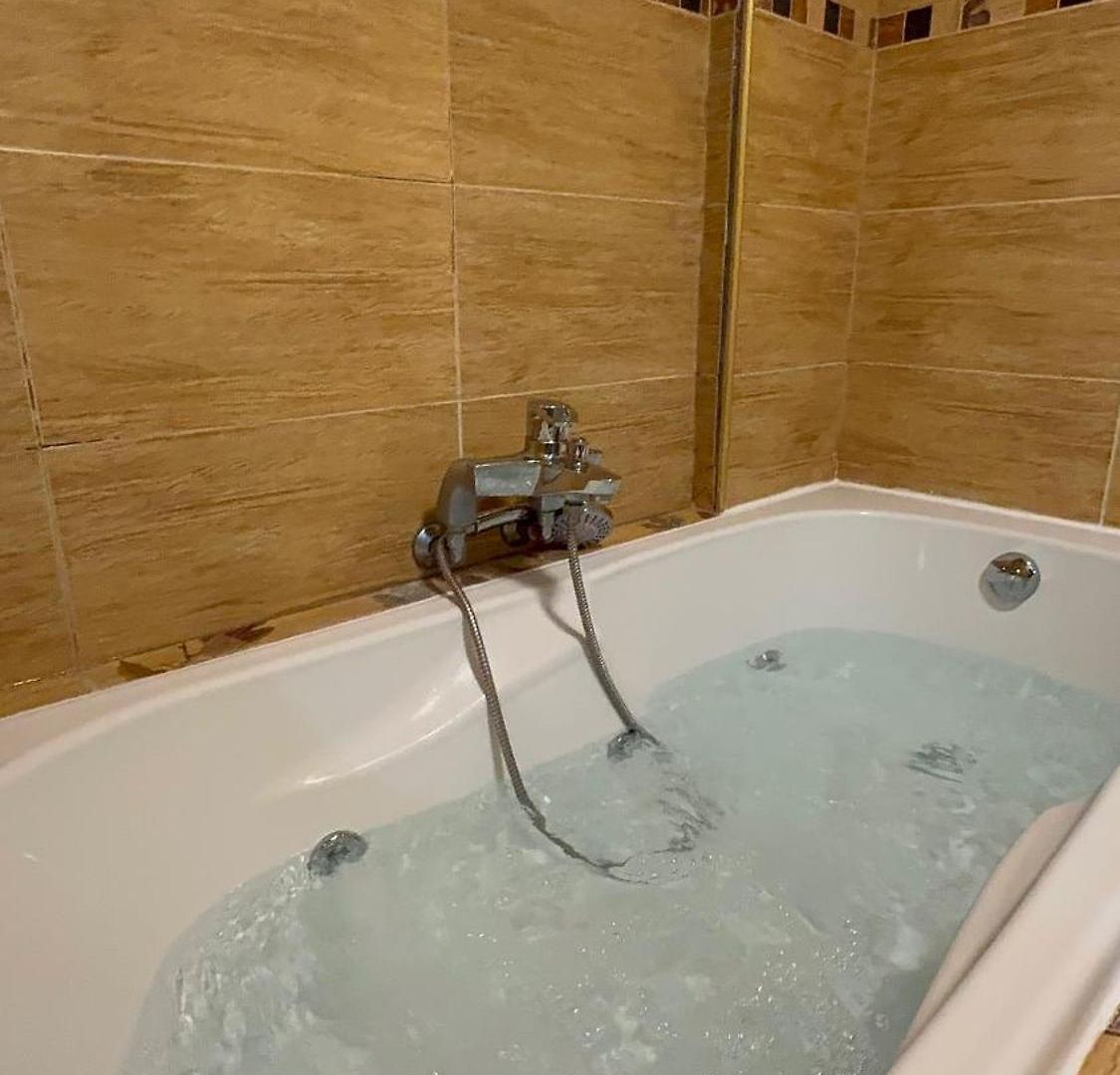 Apartment Luxury 2br & Jacuzzi Near Expo 12 & Ing Arena *
