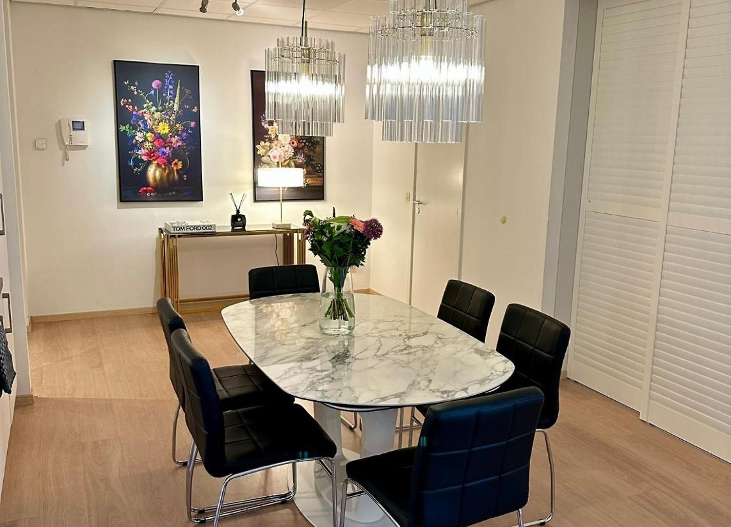 Grand Place - Prime Location 2 Bedroom Appartement *