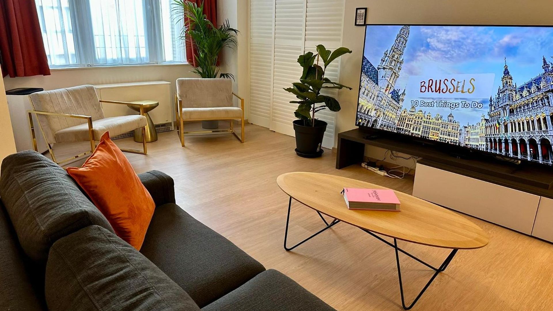 Grand Place - Prime Location 2 Bedroom