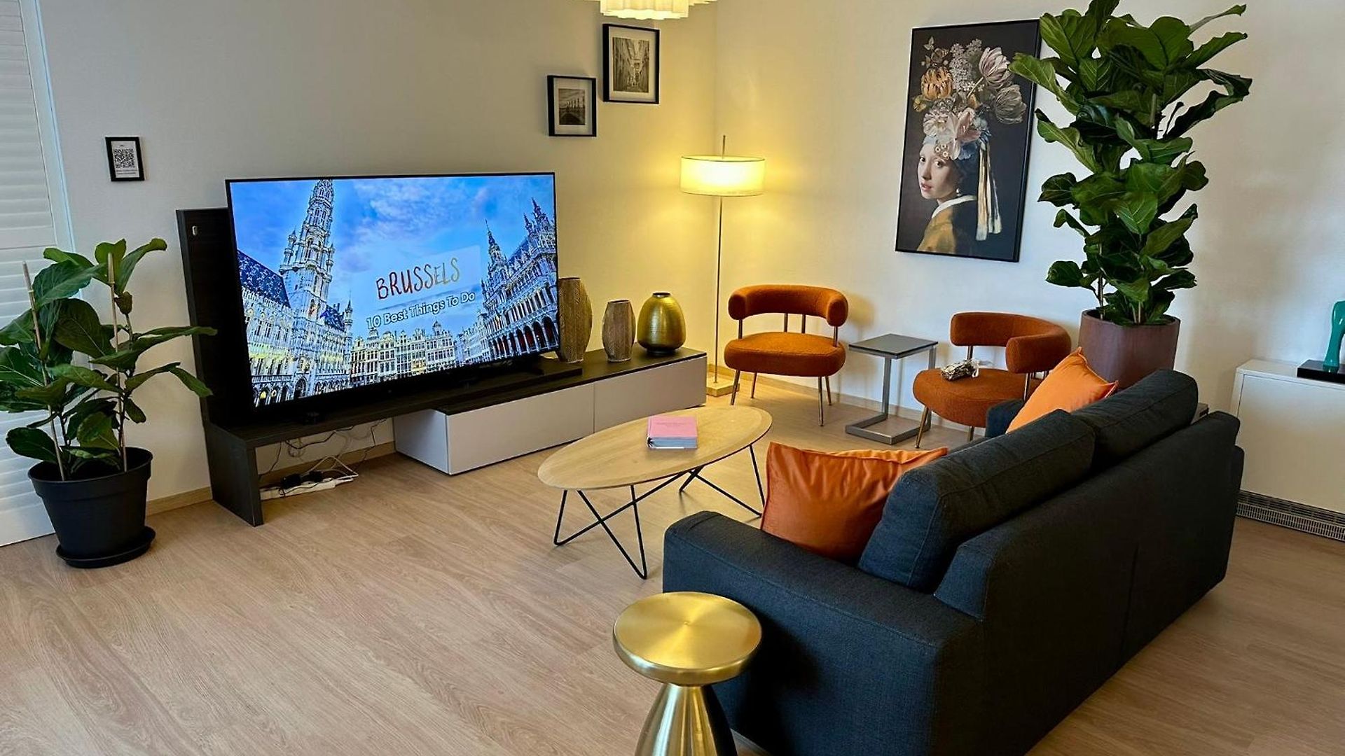 Grand Place - Prime Location 2 Bedroom Appartement *