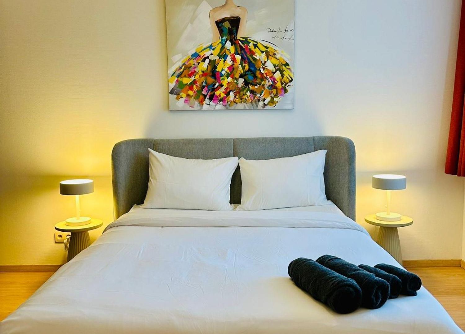 Grand Place - Prime Location 2 Bedroom *