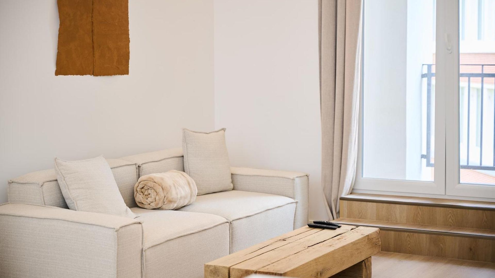 Louise Gallery Apartment