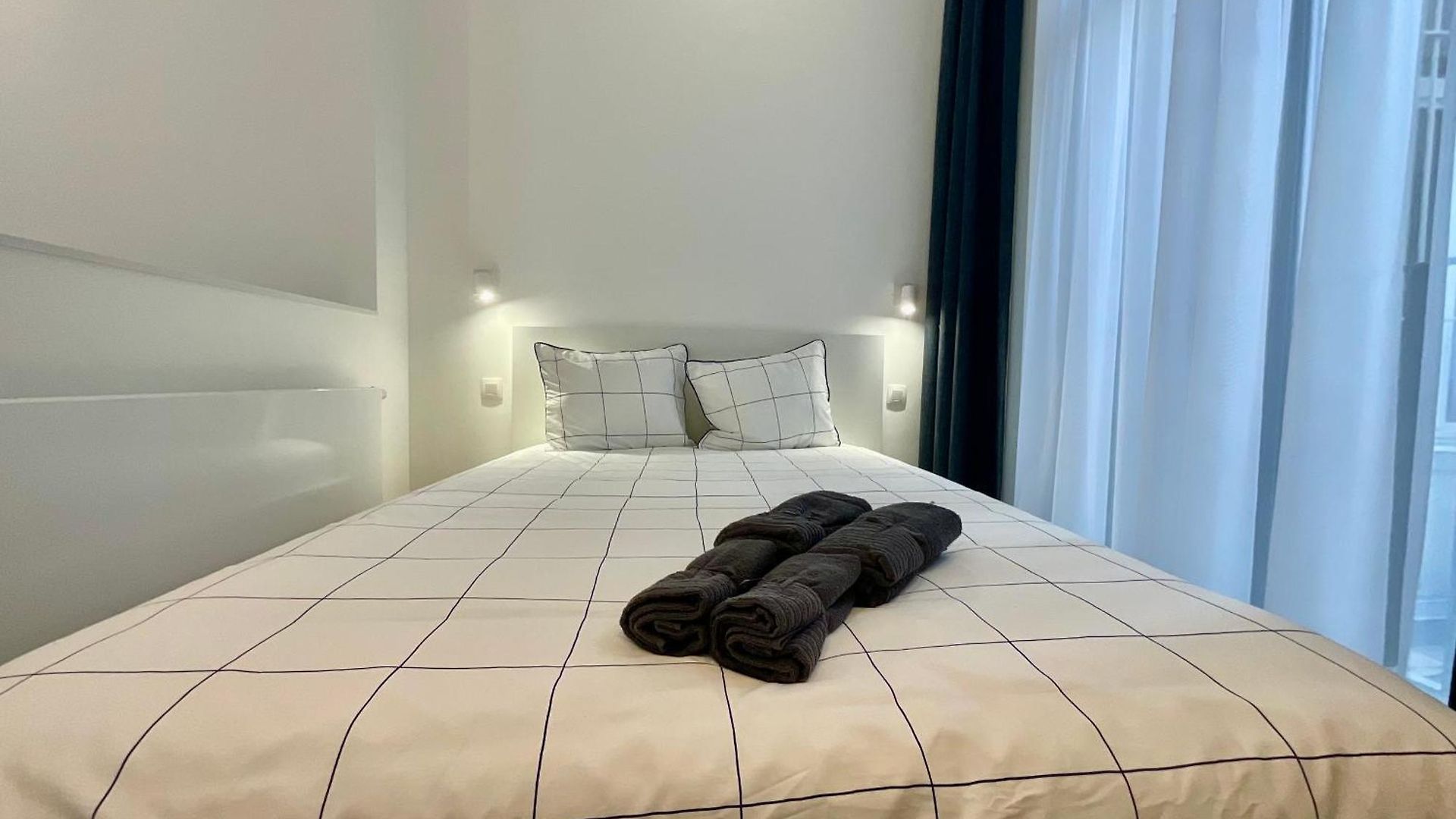 Apartment Chapeliers *