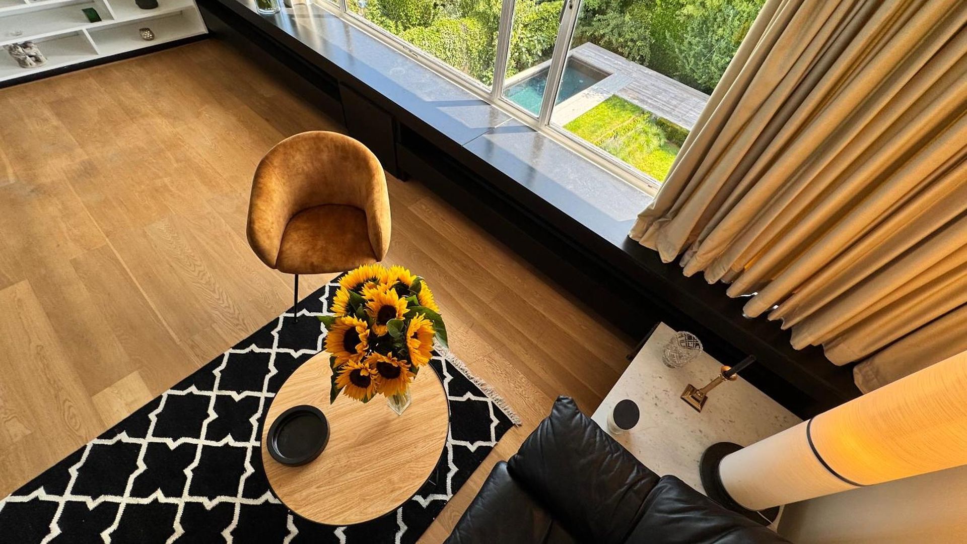 Apartment 'l' *