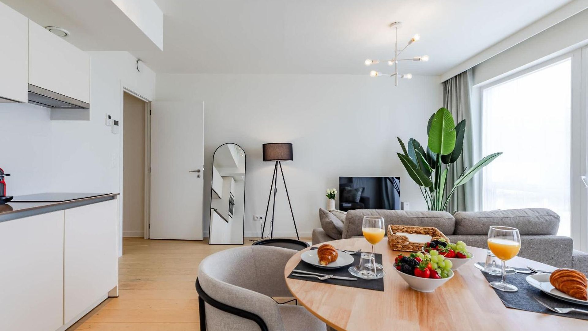 Apartment Large In A Serviced Building *
