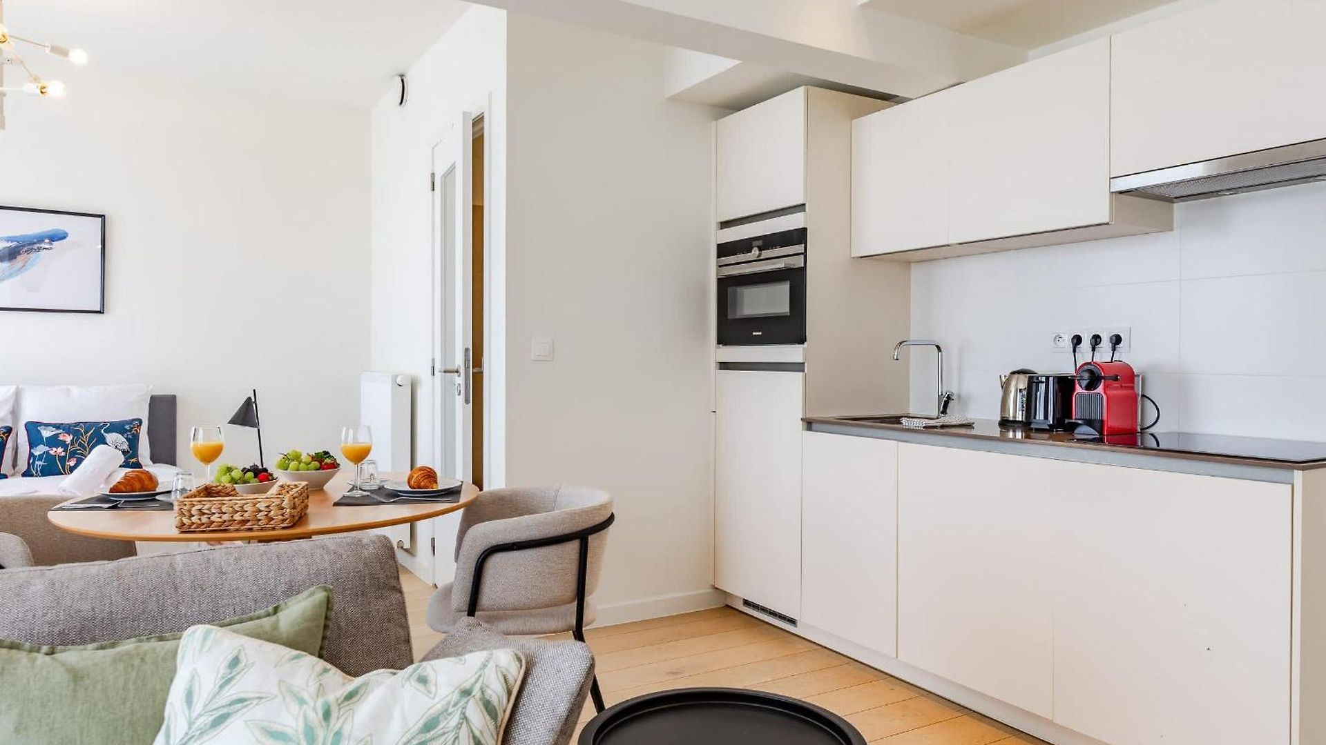 Apartment Large In A Serviced Building *