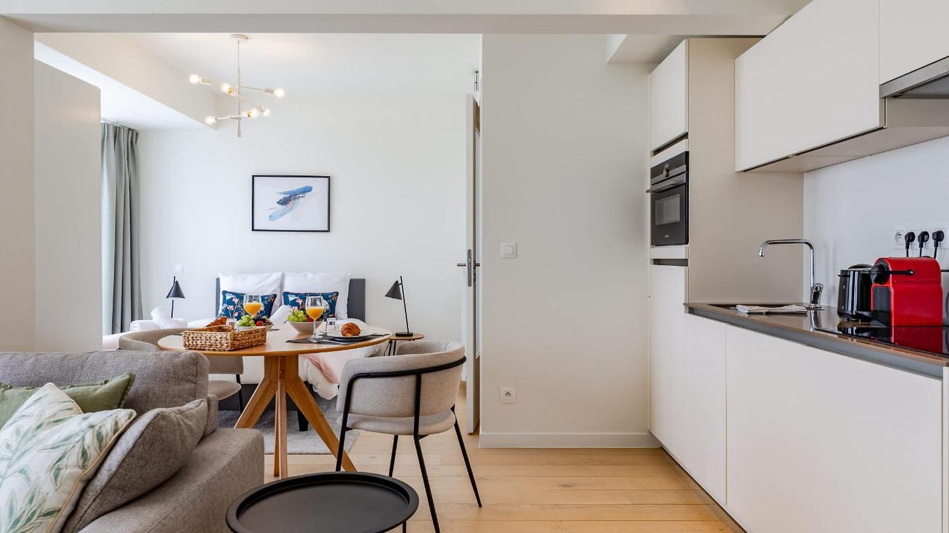 Large In A Serviced Building * Brussels
