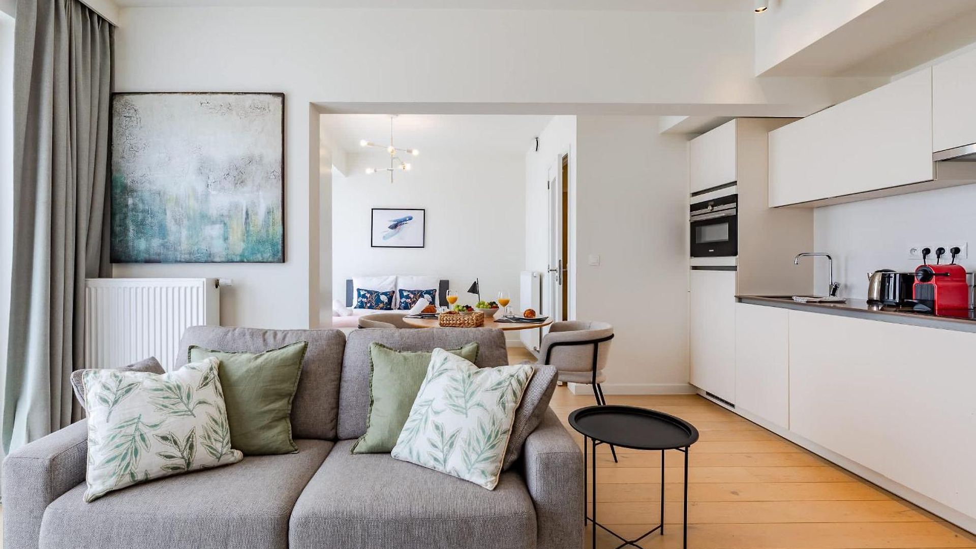 Apartment Large In A Serviced Building *