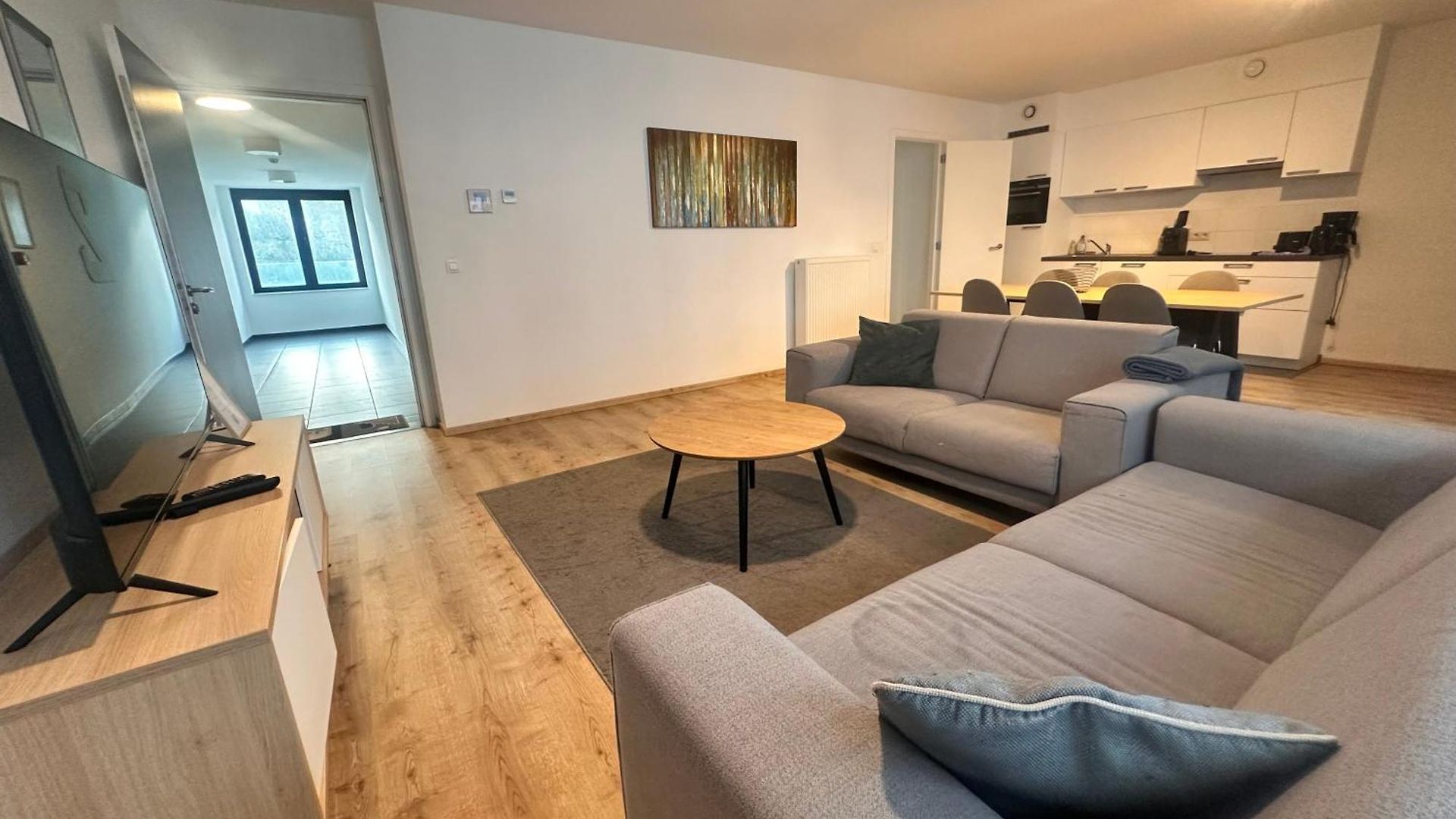 Apartment Modern 2 Bedroom For 6 - Center