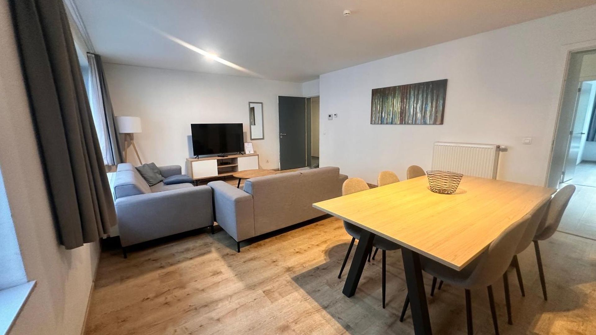 Apartment Modern 2 Bedroom For 6 - Center *
