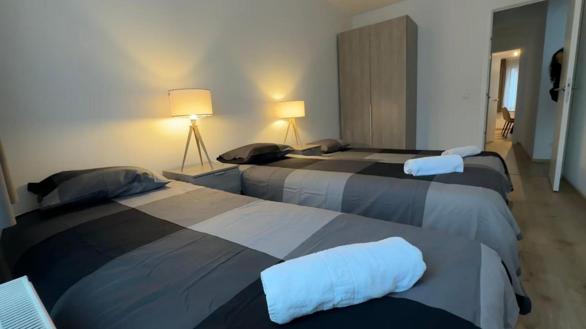 Modern 2 Bedroom For 6 - Center Apartment Brussels