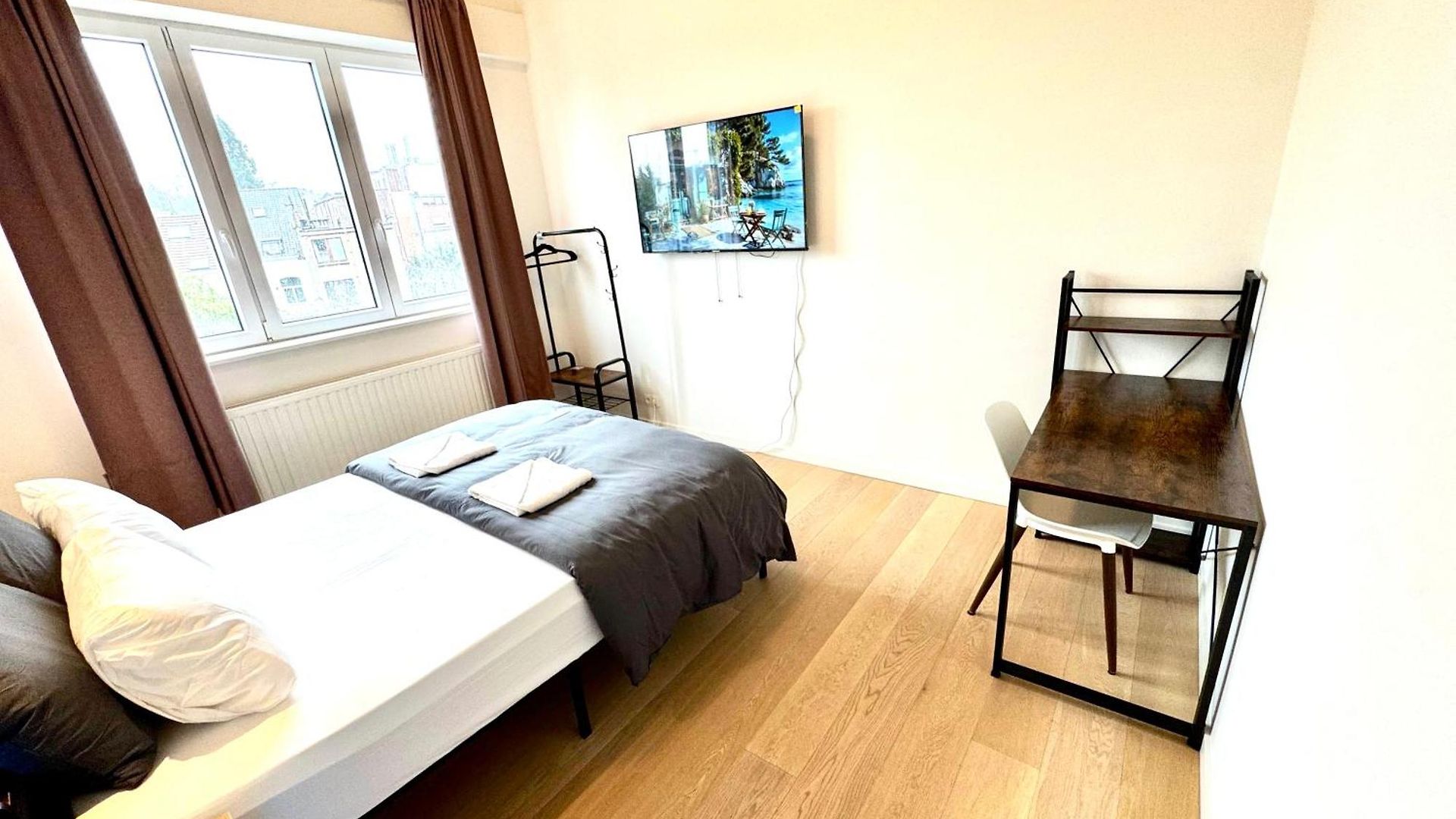 Ulb & Cambre Cosy Duplex Homestay *