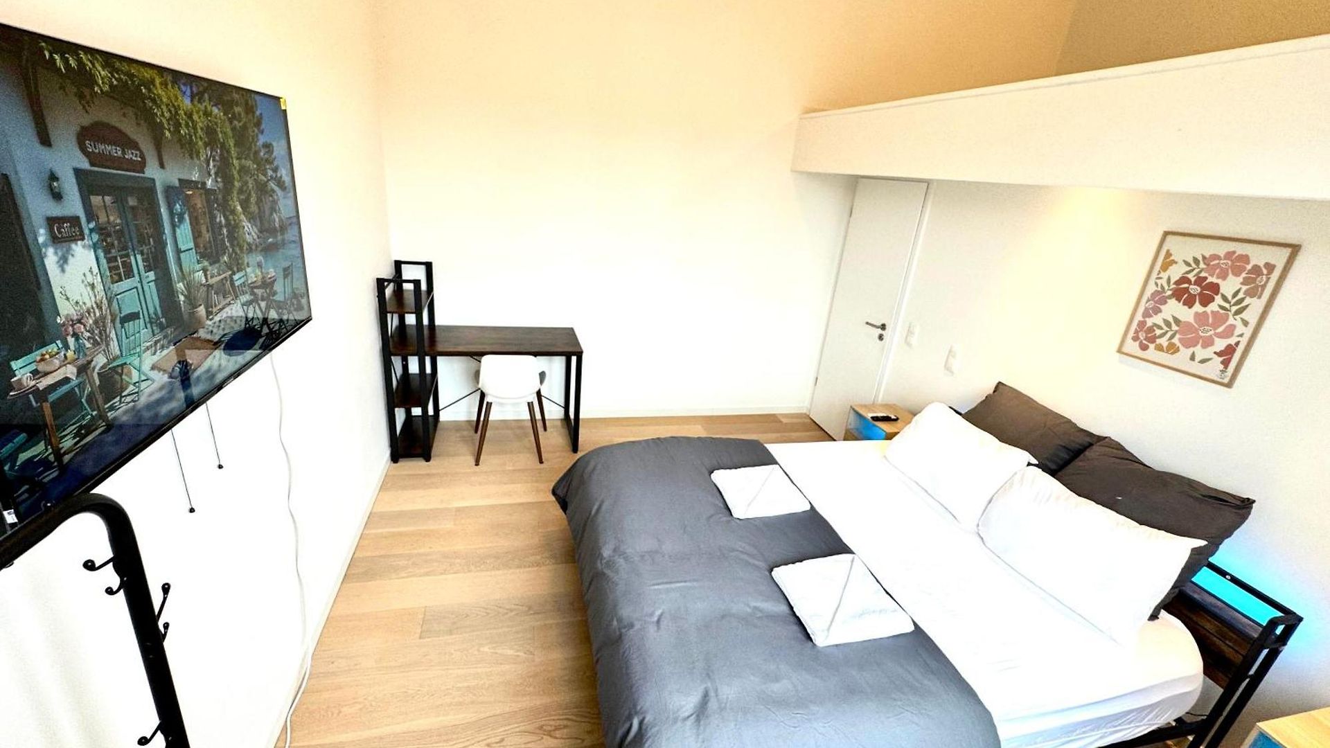 Ulb & Cambre Cosy Duplex Homestay *