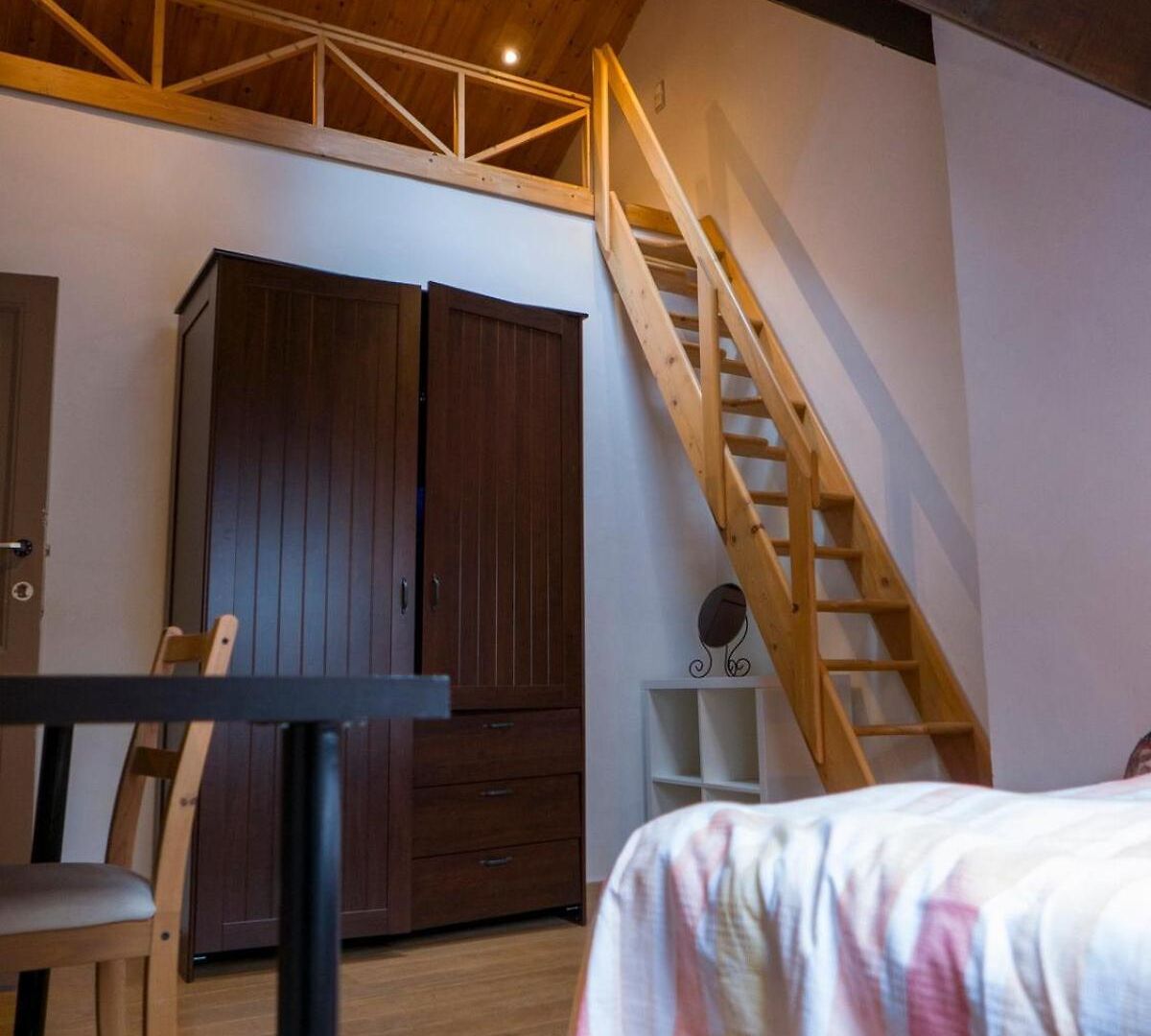 Eya House, Cozy, Bright & Well Located *
