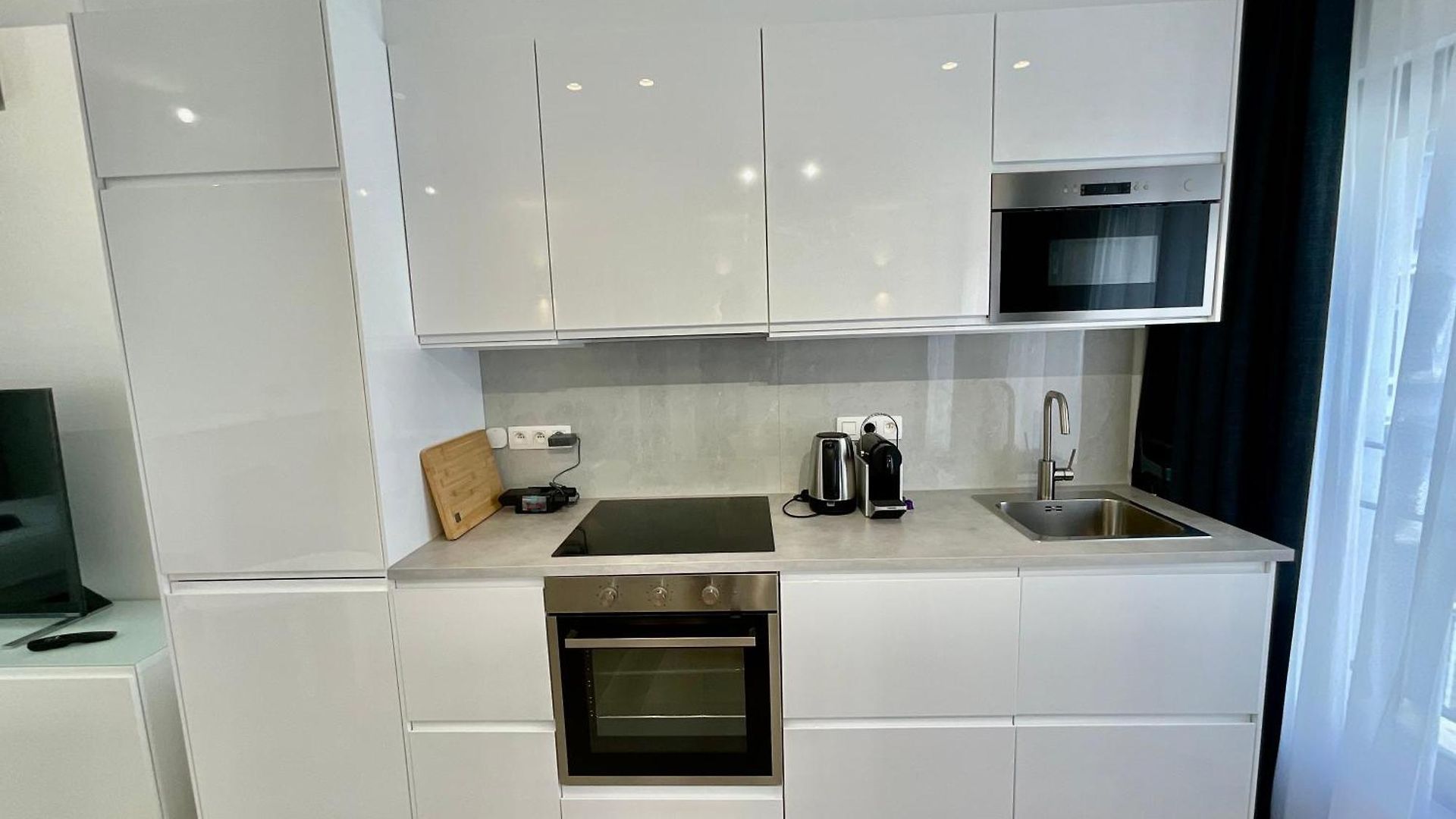Apartment Chapeliers 34 *