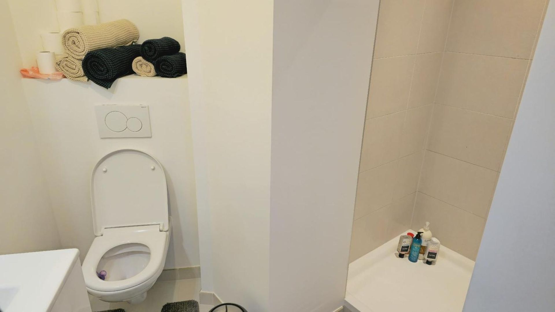 Apartment Smart Floor