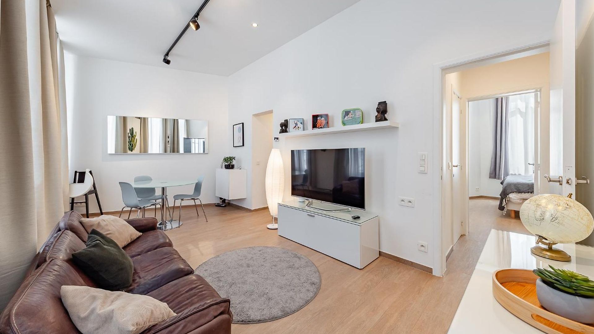 Fully Furnished And Modern Flat - Center *
