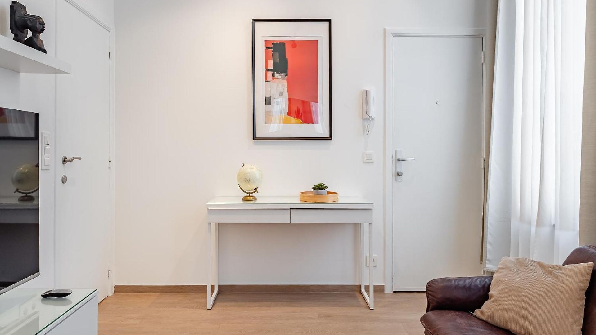 Fully Furnished And Modern Flat - Center