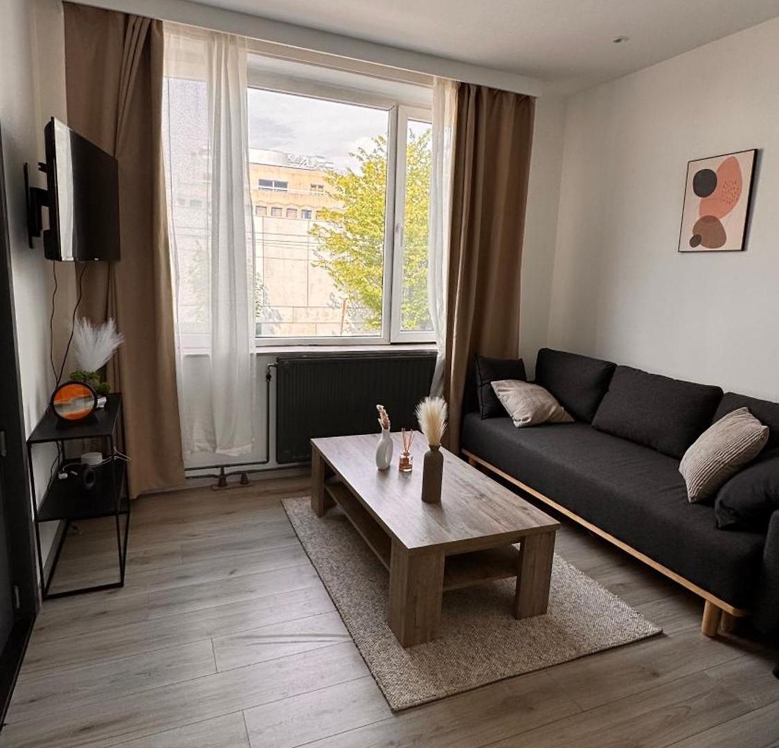 T2 Neuf Quartier Calme Et Transport Devant * Brussels