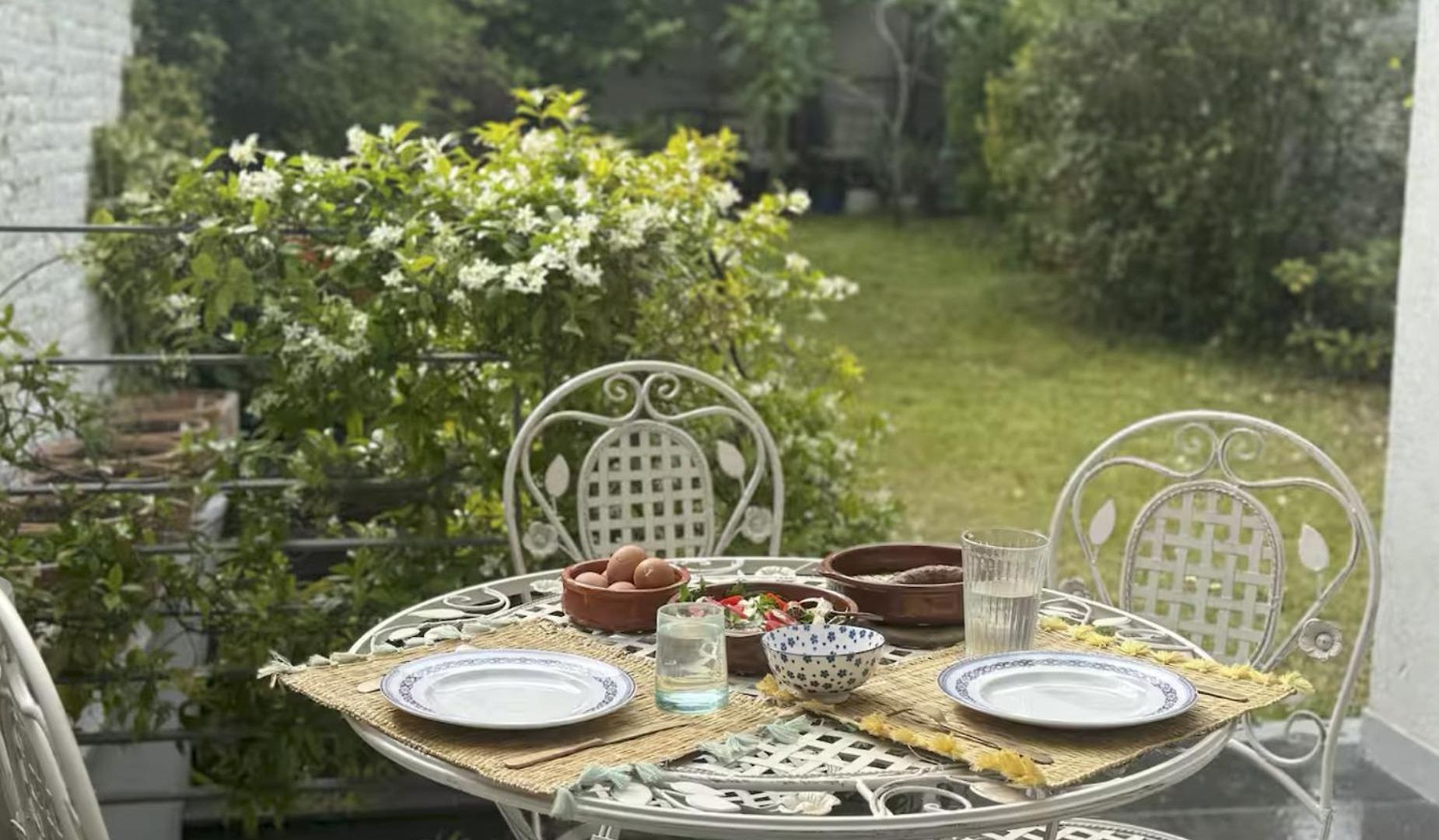 Cozy With Garden Homestay *