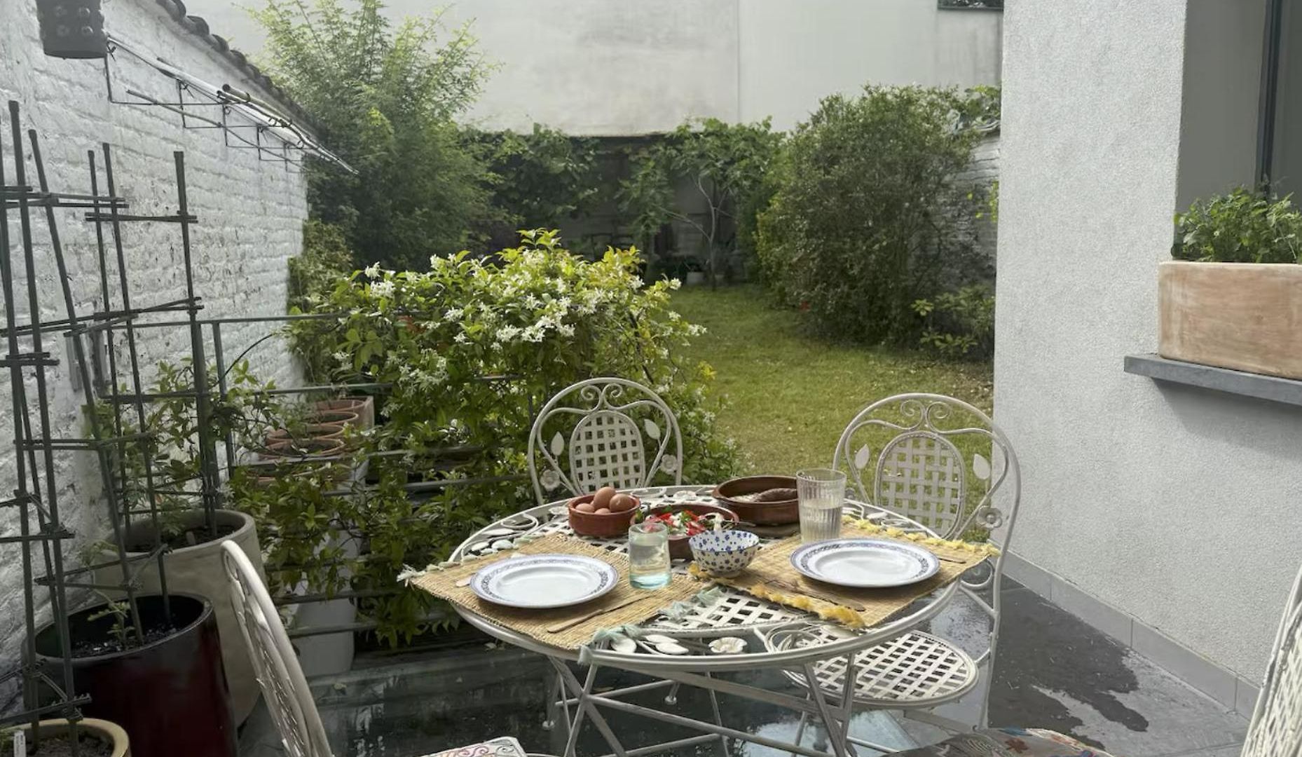 Cozy With Garden